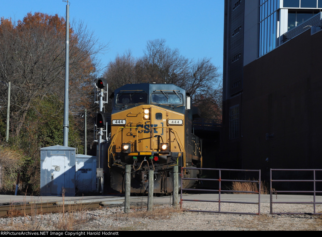 CSX 444 leads train L619-07 across  Hargett Street